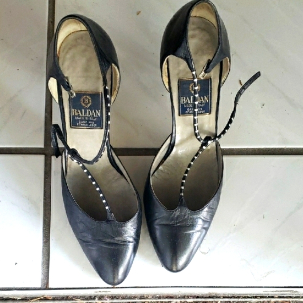Vintage "Baldan" Italien women's black leather heels with little rhinestones